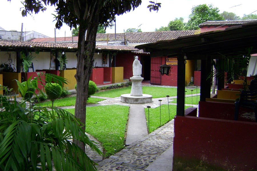 spanish-school-guatemala_road-affair