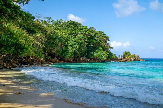 Backpacking Jamaica Featured Image