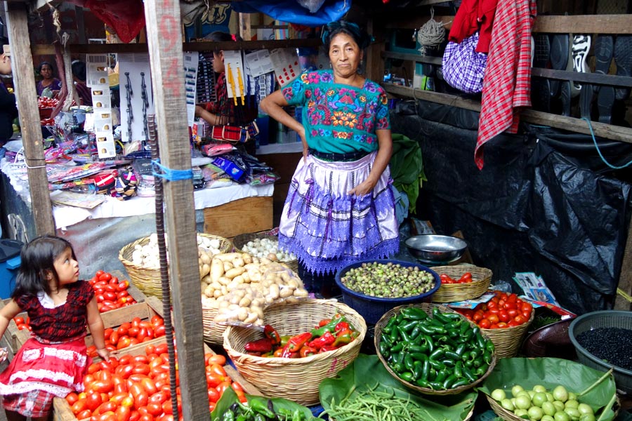 el_mercado_antigua_guatemala-road_affair