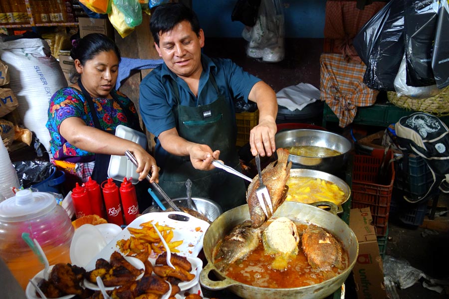 street_food_antigua_guatemala-road-affair