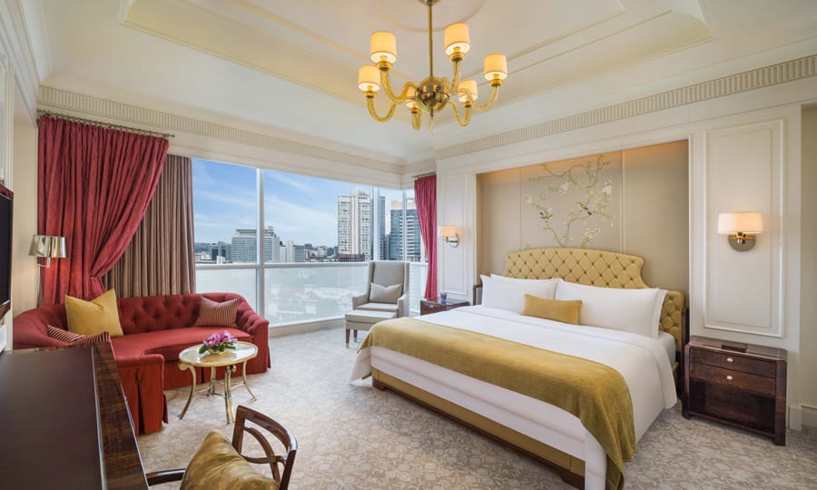 The Grand Deluxe King Room at The St Regis Singapore. Image Credit: © The St Regis Singapore
