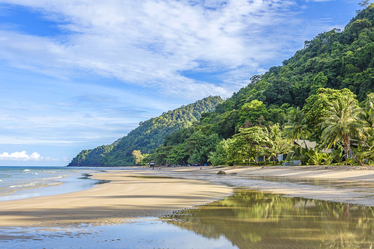 Beautiful landscape of White sand beach' in Koh Chang, Thailand