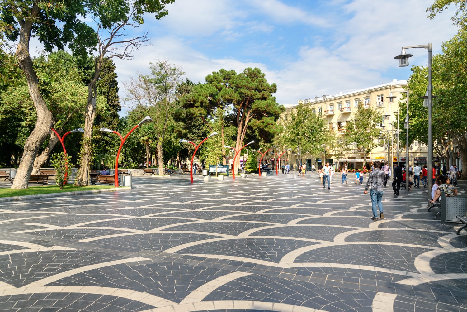 Fountain square in center of Baku