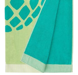 AmazonBasics Oversized Premium Beach Towel