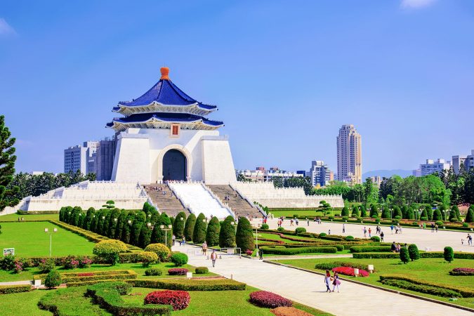 Chiang Kai Shek memorial hall on a sunny day in Taipei, Taiwan