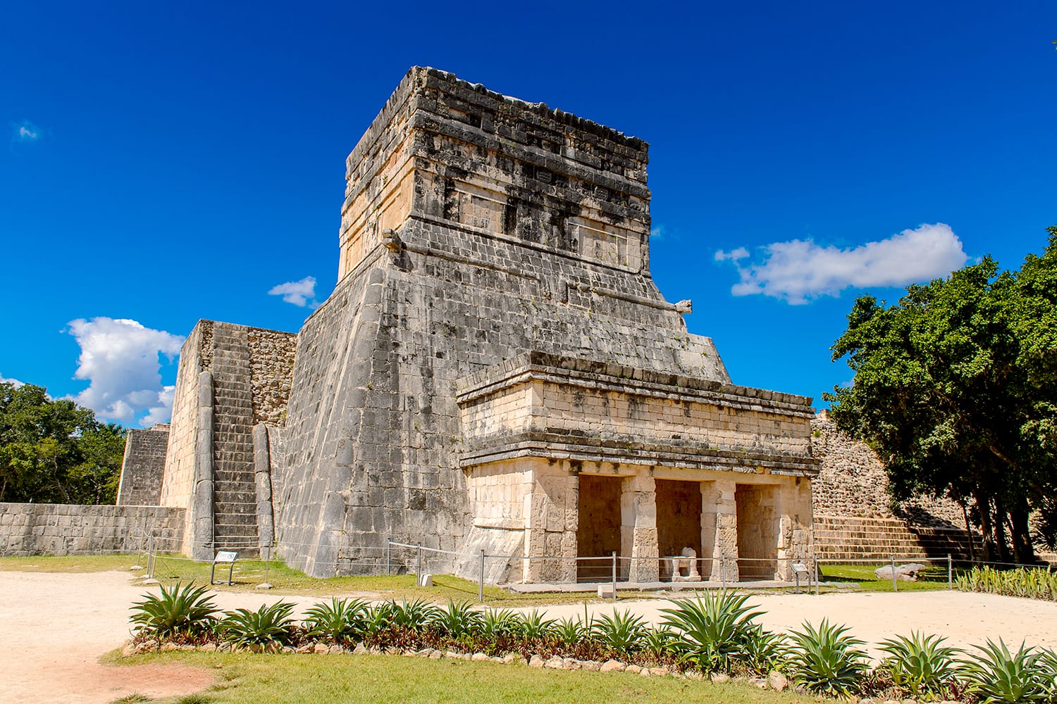 Ruins at Chichen Itza in Mexico