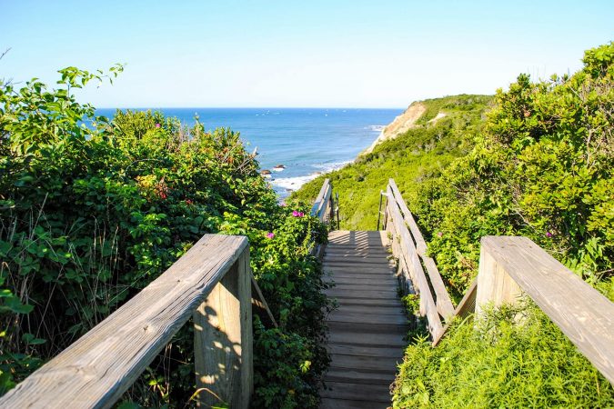 Mohegan Bluffs in Rhode Island, USA