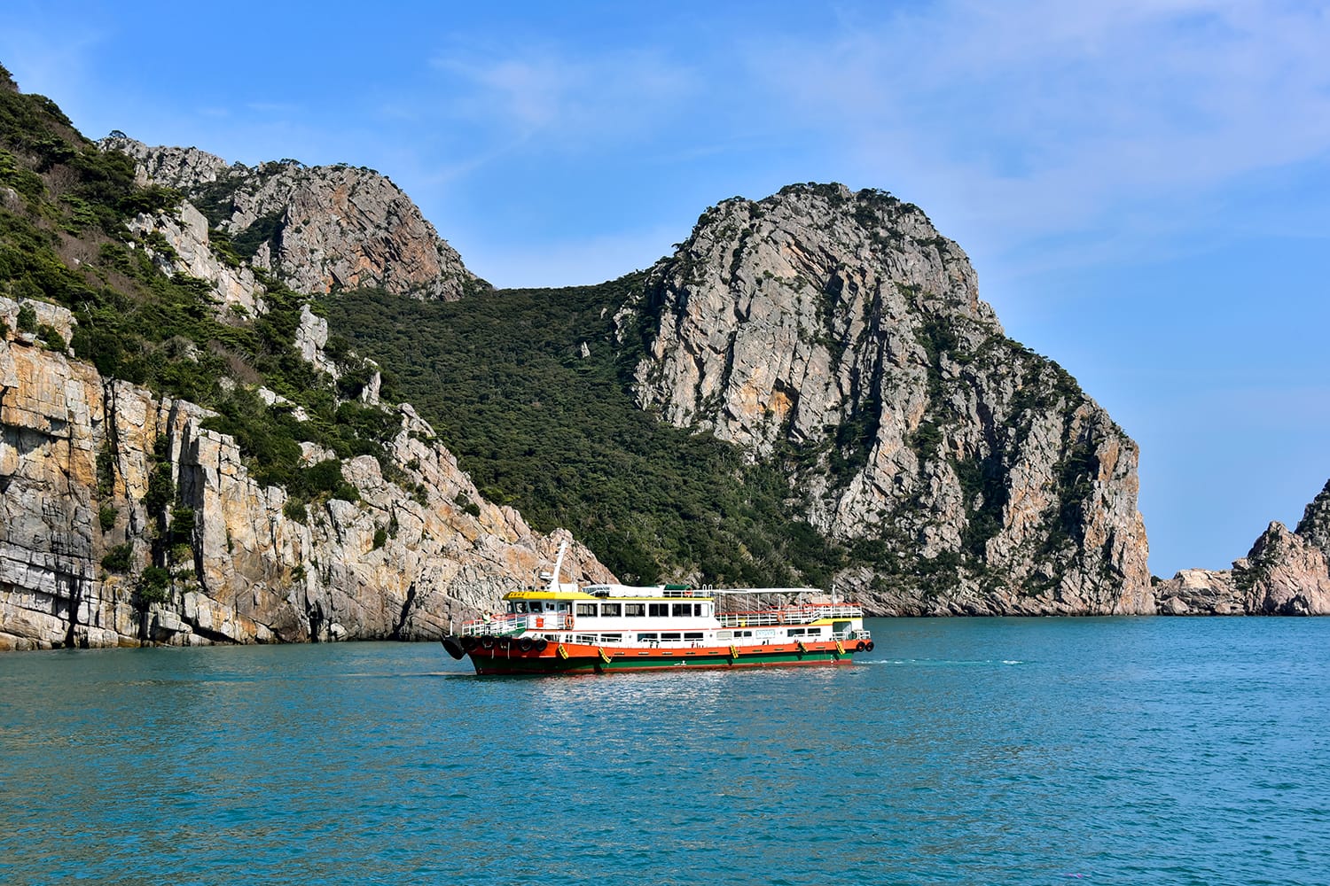 Beautiful scenery of Hongdo, Heuksan-myeon, Sinan-gun, Jeollanam-do, Korea. Hongdo is a natural protected area and Dadohaehaesang National Park, and it is a marine tourist attraction in Korea.