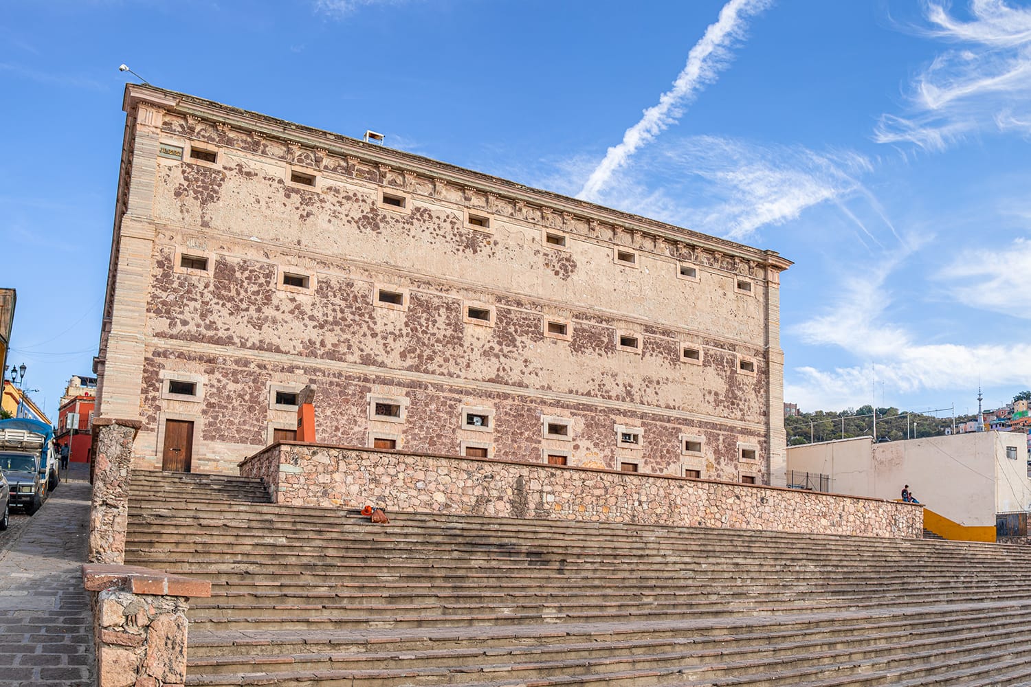 The Alhondiga de Granaditas regional museum, and the plaza de la Alhondiga, in the Mexican city of Guanajuato
