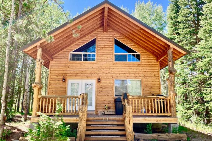 Airbnb Cabin Rental in Idaho, USA