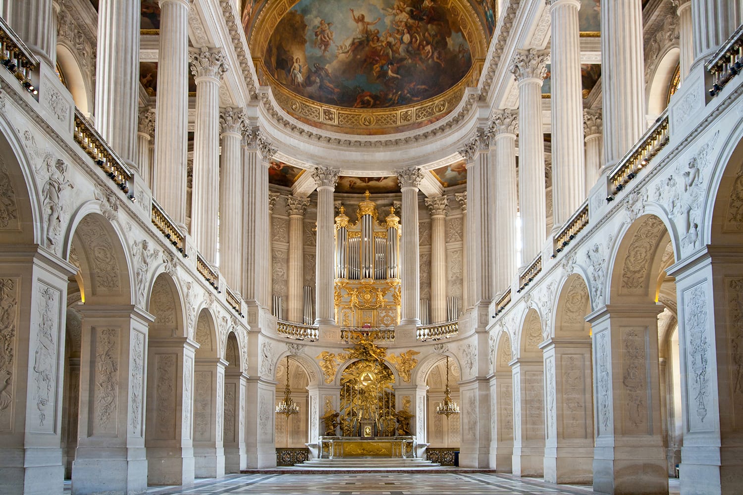 Great Hall Ballroom in Versaille Palace, Paris, France