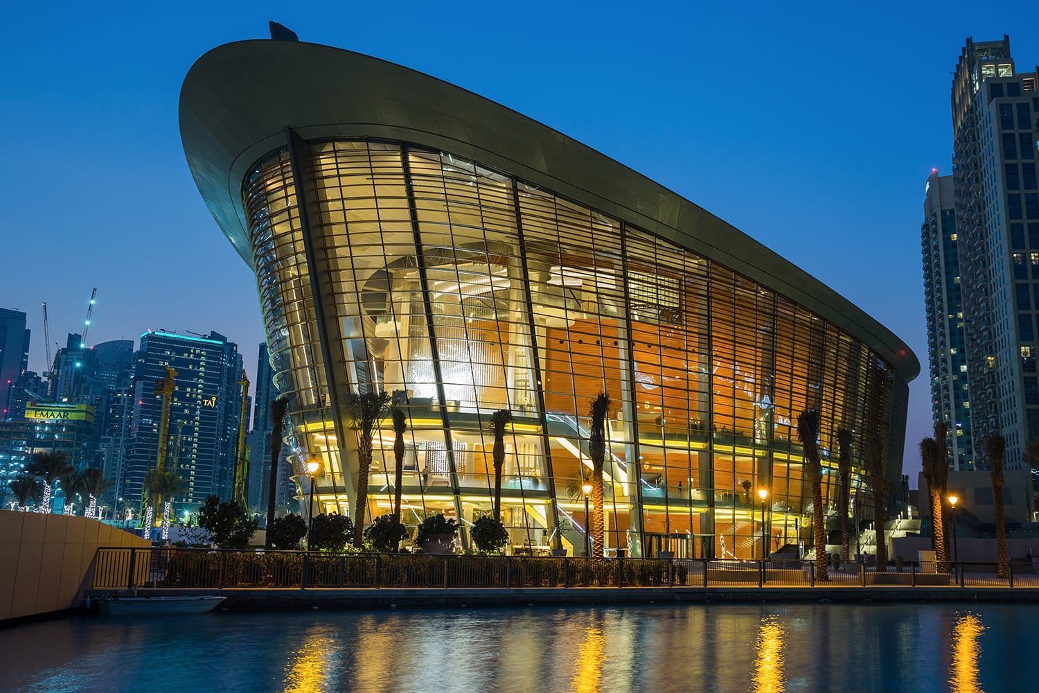Dubai Opera House at night