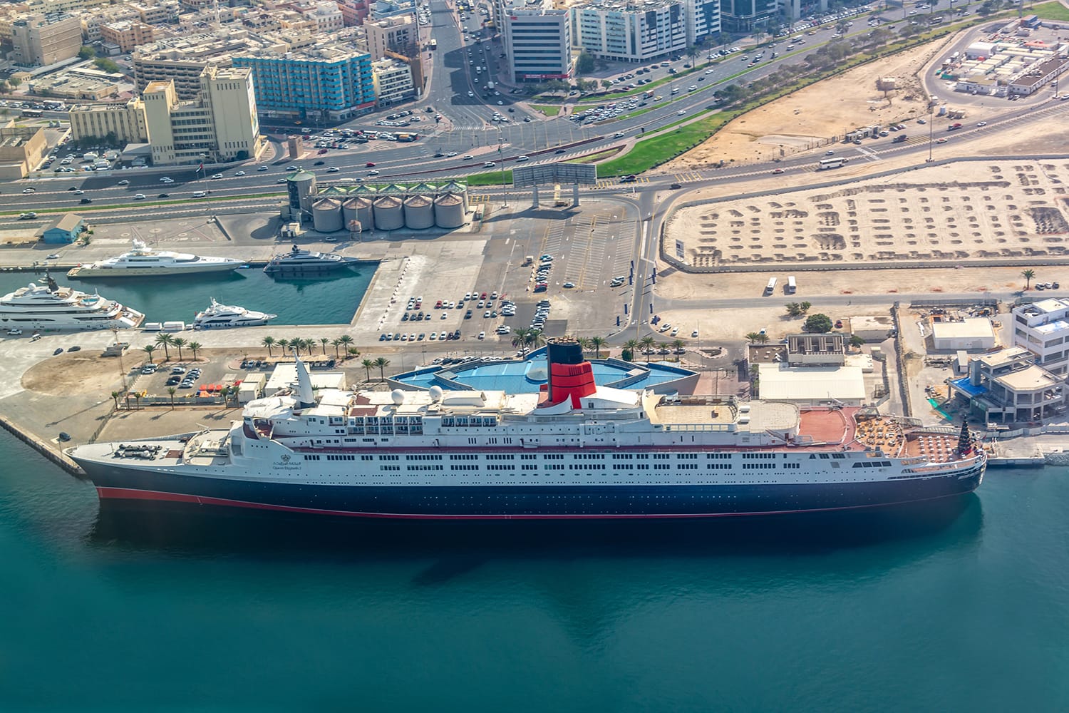 Aerial view of ship Queen Elizabeth 2,