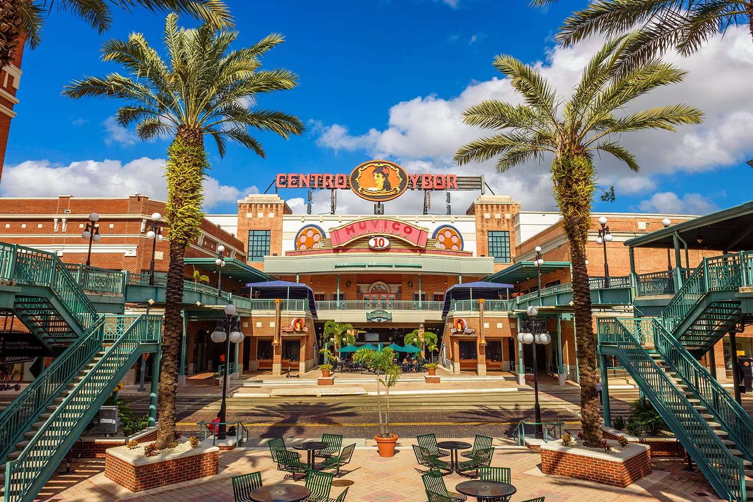Centro Ybor Shopping Center