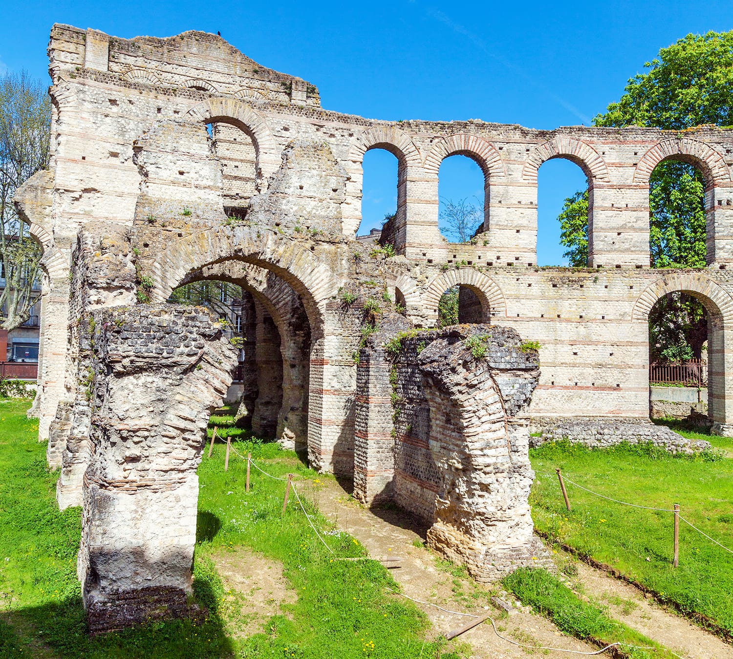 Palais Gallien, Roman amphitheatre (2 c.), Bordeaux, France