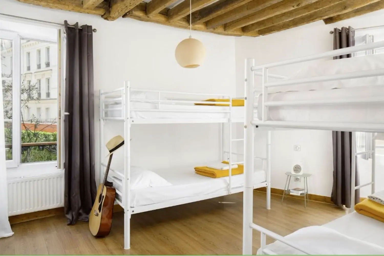 Le Village Montmartre Hostel in Paris