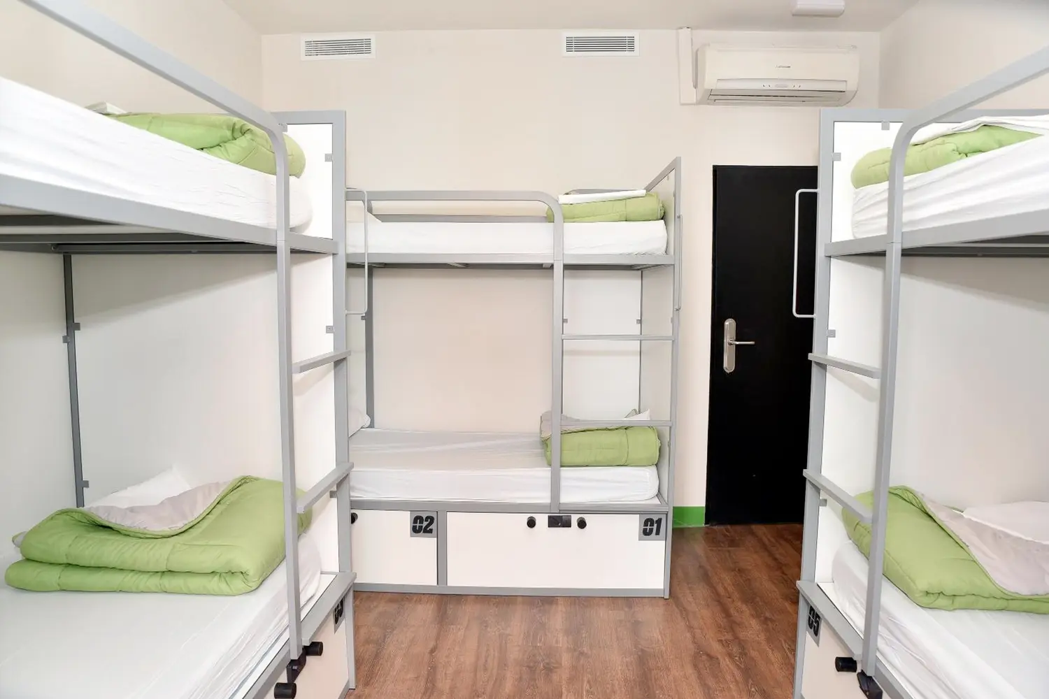Dorm room at Cats Hostel Madrid Sol