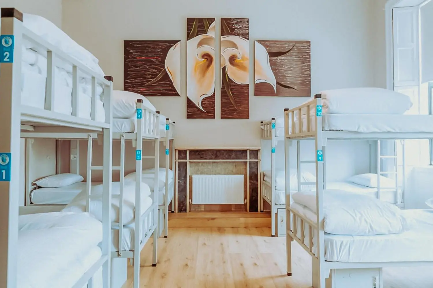 Dorm room at the Gardiner House in Dublin