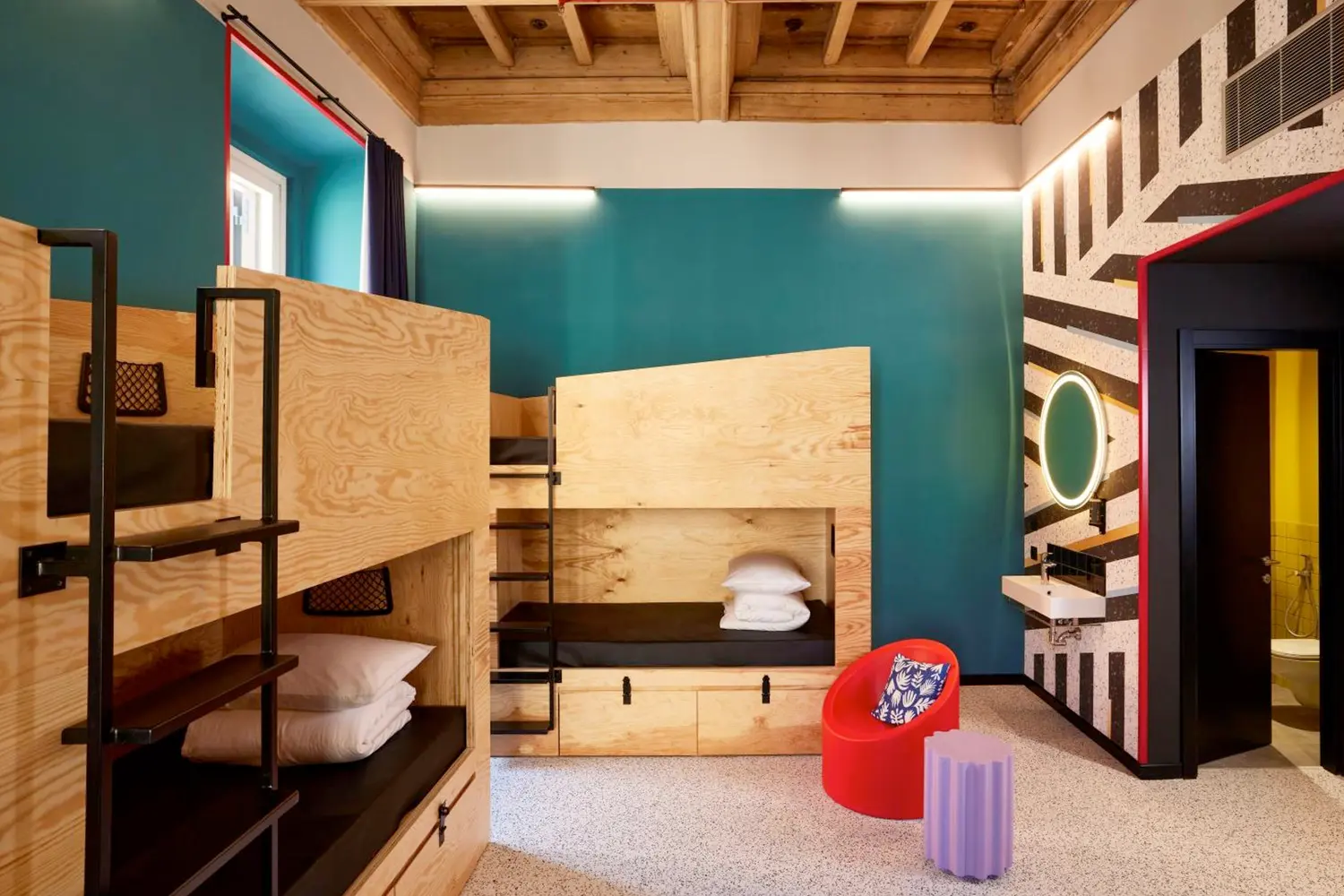 Dorm room at the JO&JOE Roma hostel in Rome