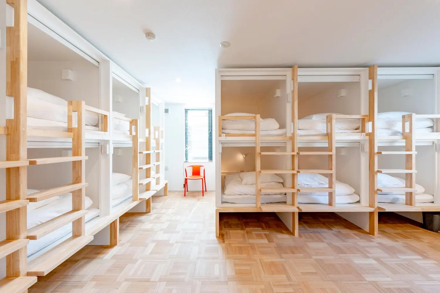 Dorm room at the plat hostel keikyu haneda home in Tokyo