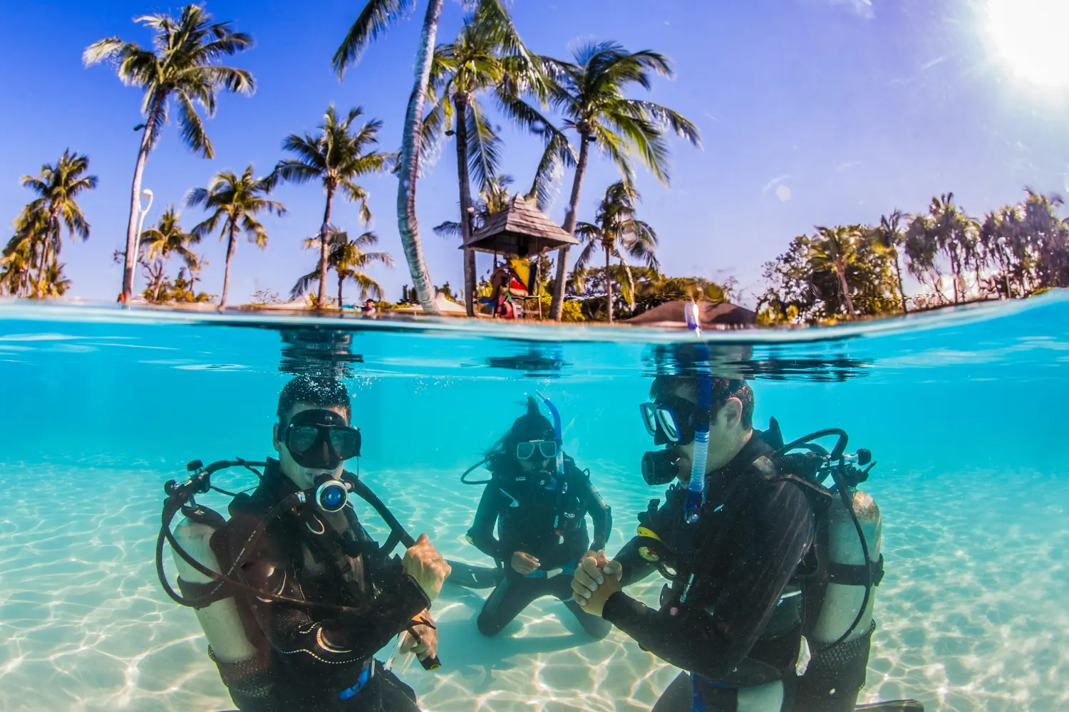 Underwater scuba diving lesson in Koh Tao, Thailand