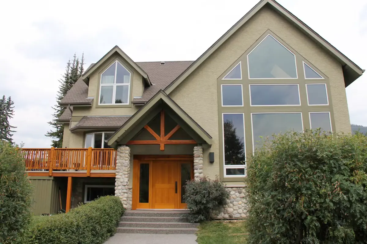 Banff Mountain Retreat Apartment