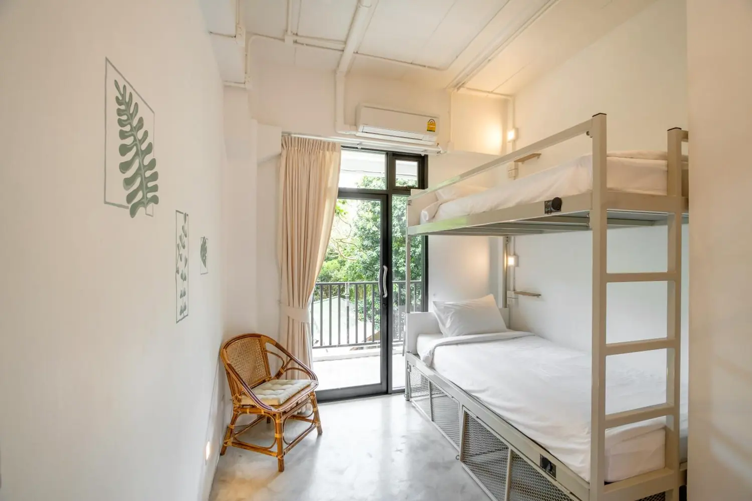 Dorm room at the The Dearly Hostel in Koh Tao
