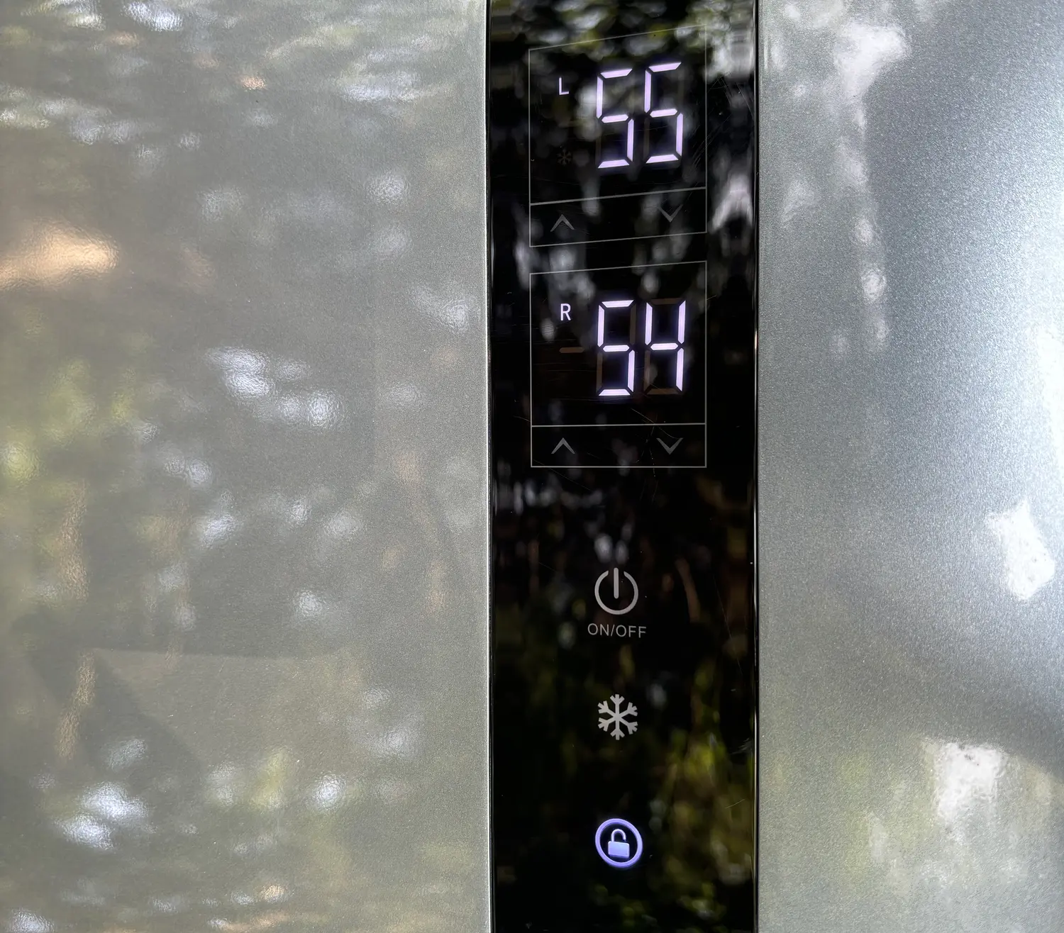 Display on ICECO GO20 car fridge