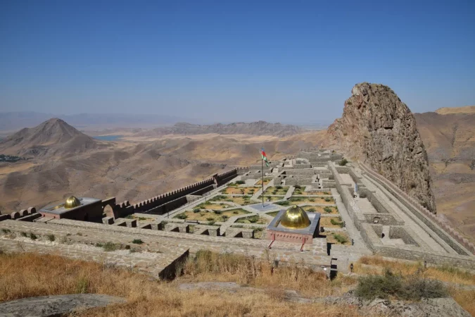 Looking over Alinja Castle, Nakhchivan