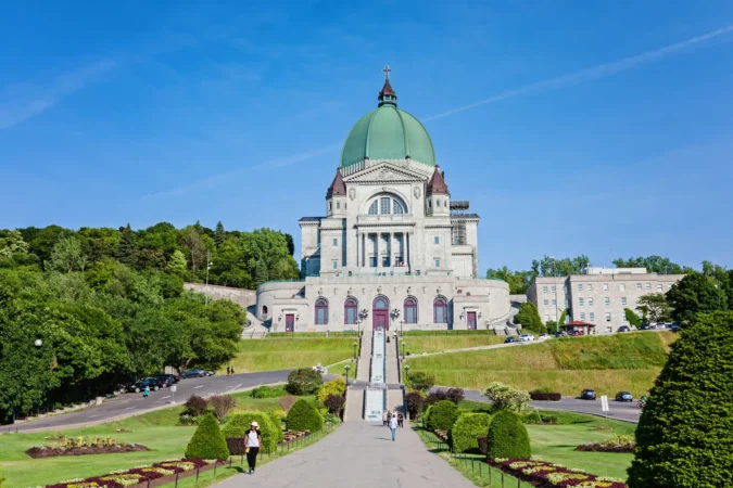 Saint Joseph's Oratory of Mount Royal, Roman Catholic minor basilica and national shrine on Westmount Summit in Montreal
