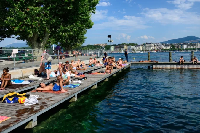 Paquis beach on Geneva Lake in city center