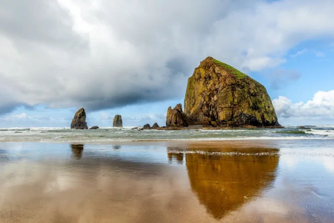 Haystack Rock at Cannon Beach in Oregon