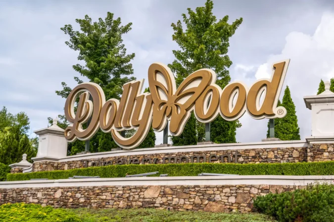 Dollywood Sign in Gatlinburg, Tennessee
