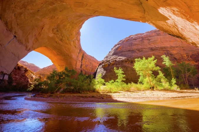 Jacob Hamblin Arch in Coyote Gulch, Grand staircase-Escalante National Monument, Utah, United States